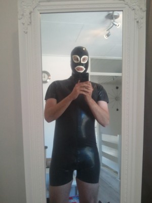 latex lustsub